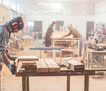 How to Prepare for Expansion and Shrinkage in Wood