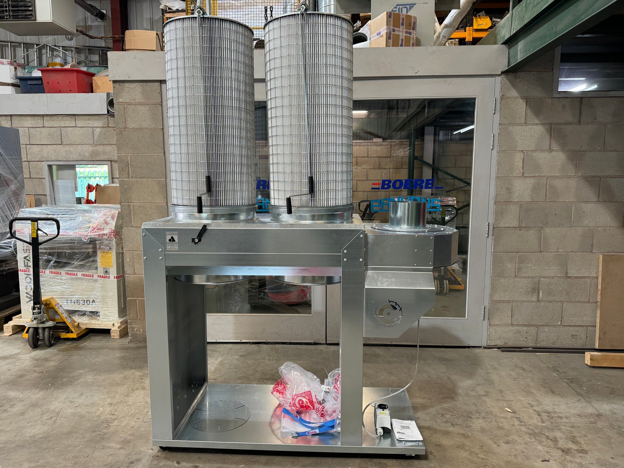 Coral ICON fine filter extraction units with FIL cartridge system ...