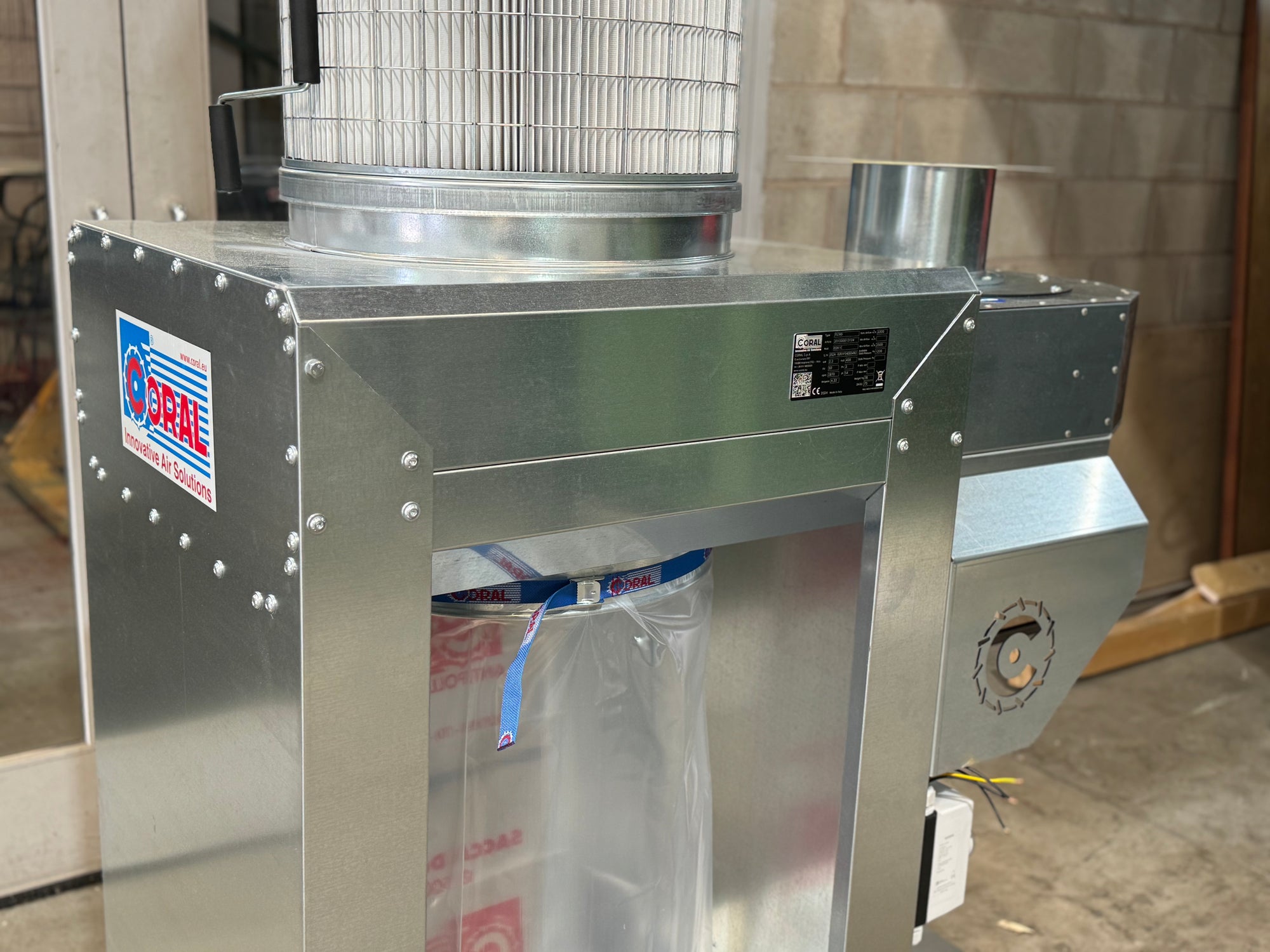 Coral ICON fine filter extraction units with FIL cartridge system ...