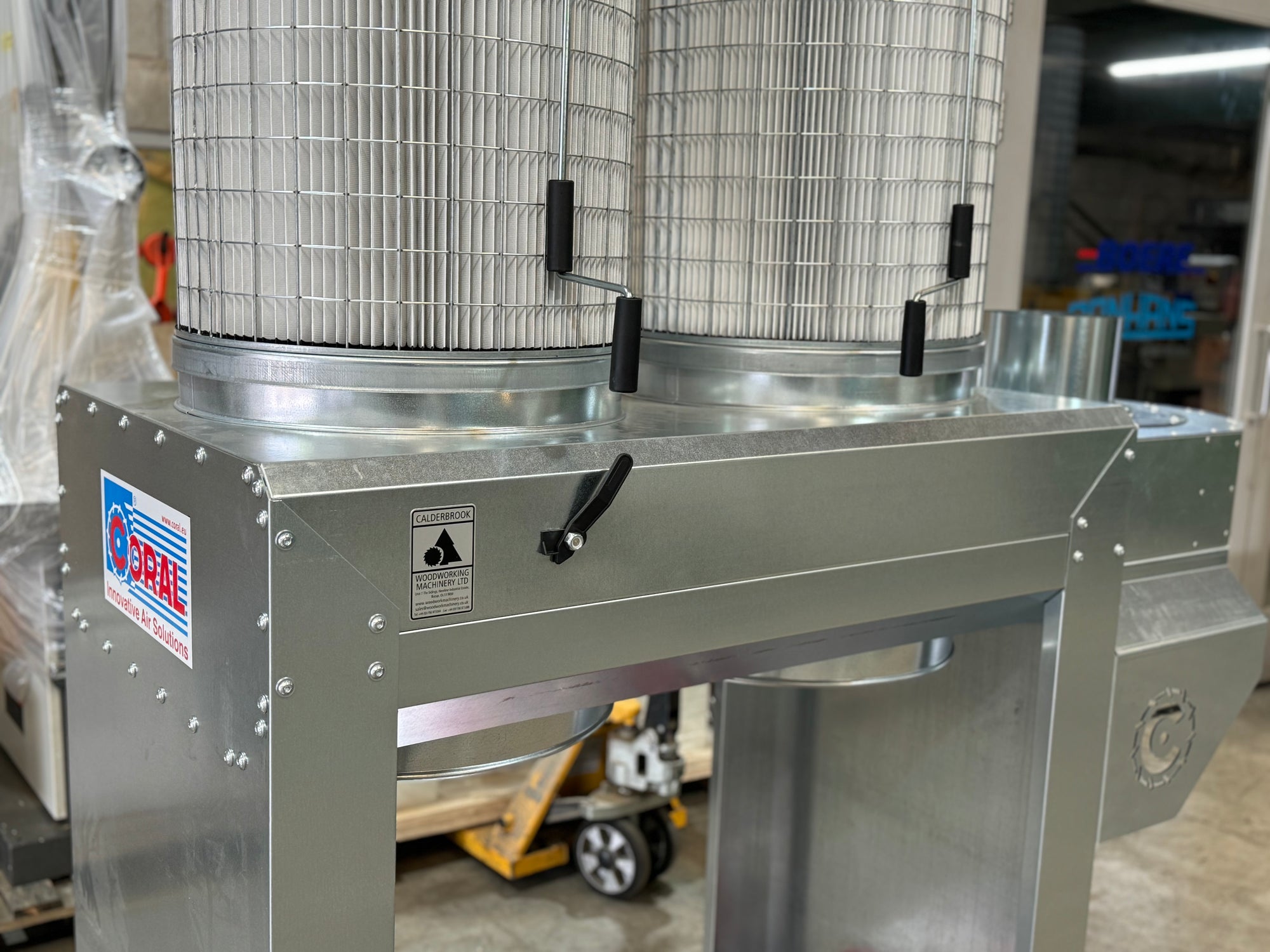 Coral ICON fine filter extraction units with FIL cartridge system ...