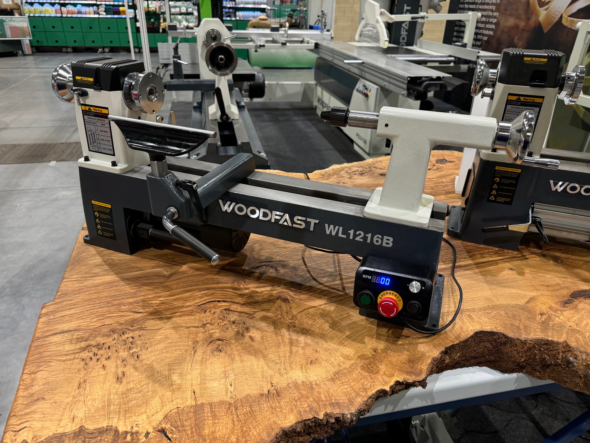 WL1216B - Mini Variable Speed Wood turning Lathe