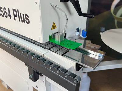 Woodfast G564 PLUS  Edgebander with Pre-Milling, Corner Rounding & spraying