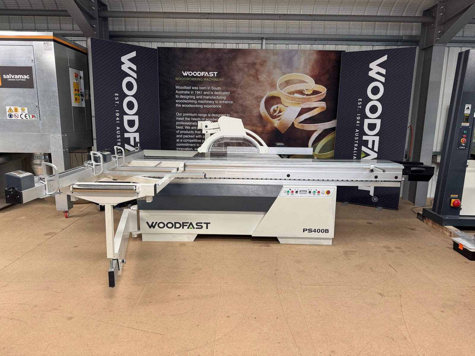 Woodfast 400mm (16") 7.5HP 3.2m Sliding Table