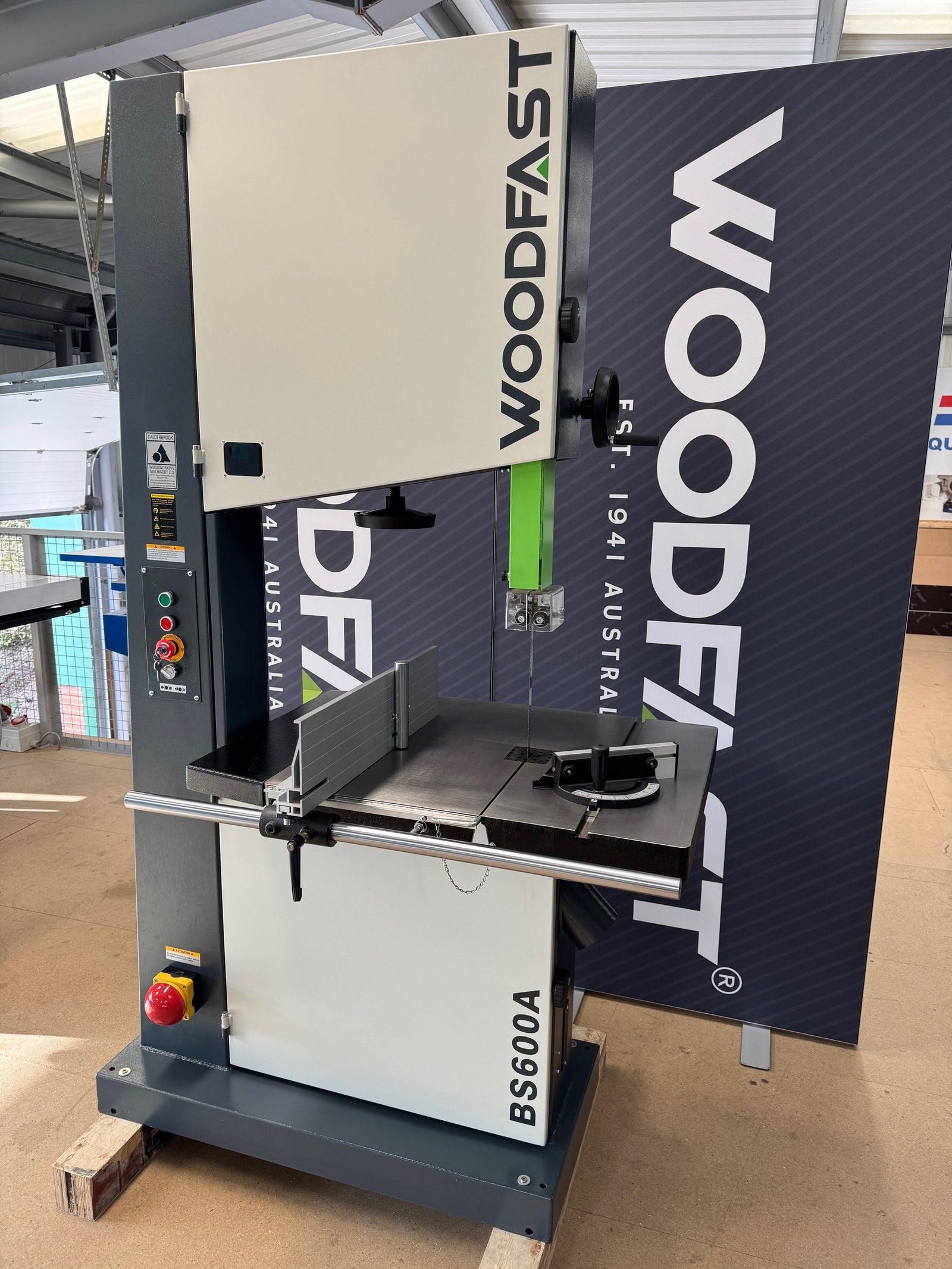 Woodfast BS600A (24") 5.5hp 415v 3 phase heavy duty Bandsaw